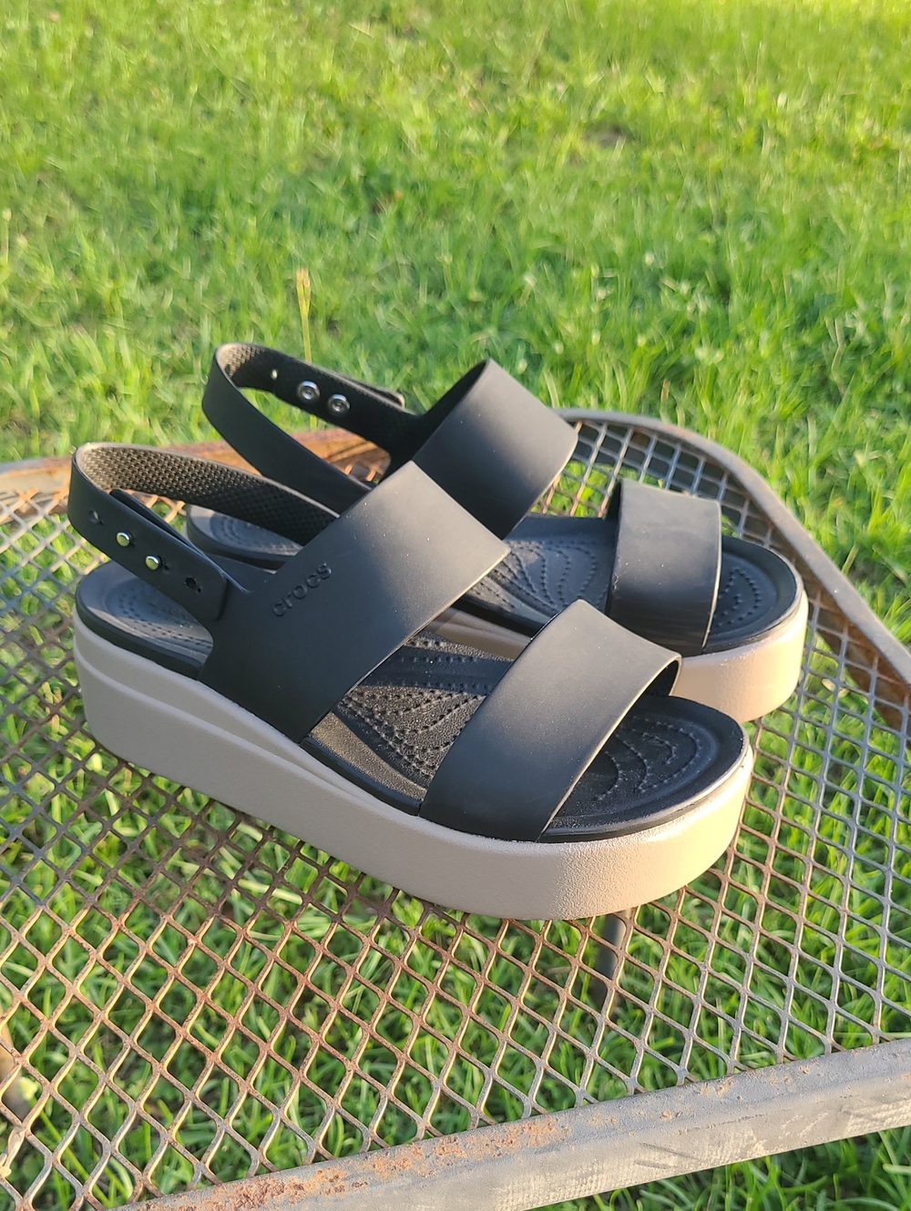 CROCS size 5 Black Strap Platform Sandals with Cream Platform comfy casual work